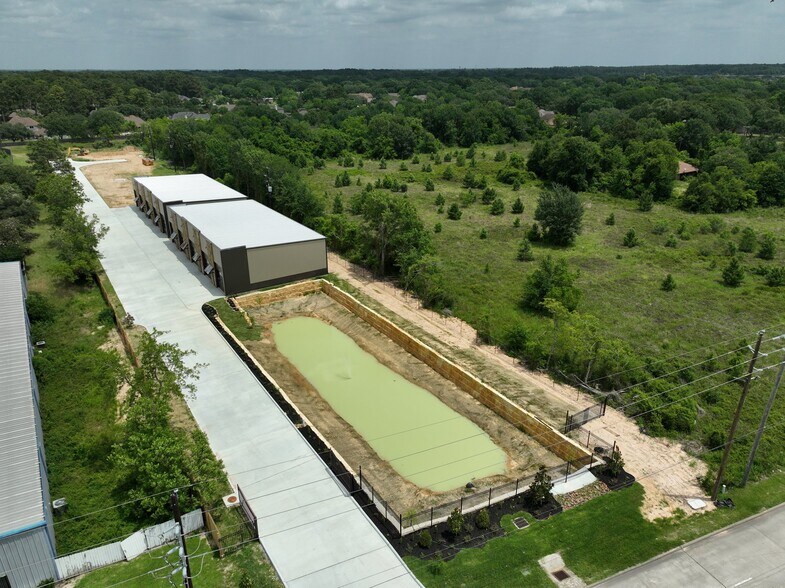 More Photos Of 17214 Huffmeister Rd, Cypress Showroom For Sale