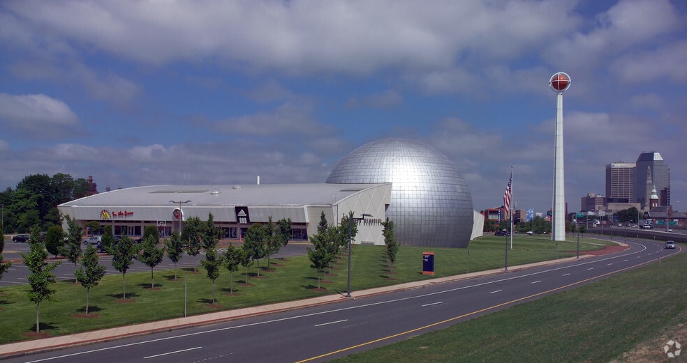 More Photos Of 1000 Hall of Fame Ave, Springfield General Retail For Lease