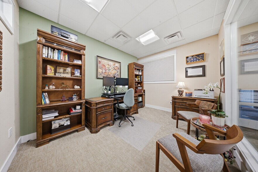 More Photos Of 5011 Argosy Ave, Huntington Beach Loft Creative Space For Sale