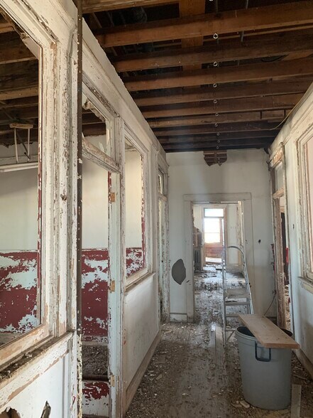 More Photos Of 202 E Main St, Henderson Loft Creative Space For Sale