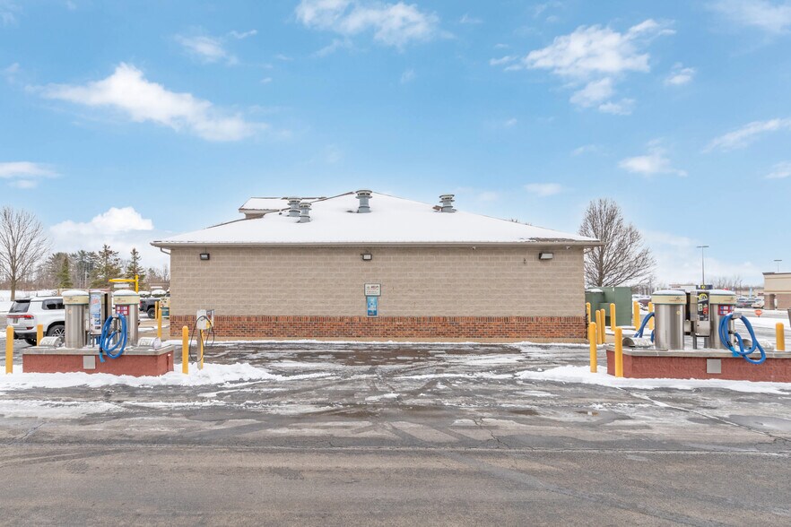 More Photos Of 732 Corylus Dr, Pataskala Carwash For Sale