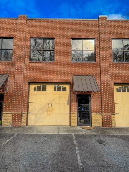 More Photos Of 800 Langford Dr, Norcross Light Distribution For Lease