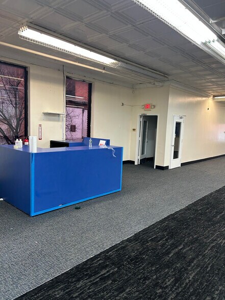 More Photos Of 2935 3rd Ave, Bronx Storefront Retail Office For Lease