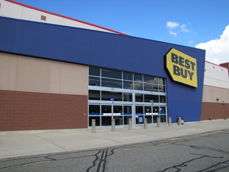 More Photos Of 62 State RT 23, Riverdale Unknown For Lease