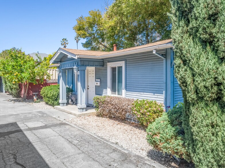 More Photos Of 228 S Shoreline Blvd, Mountain View Apartments For Sale