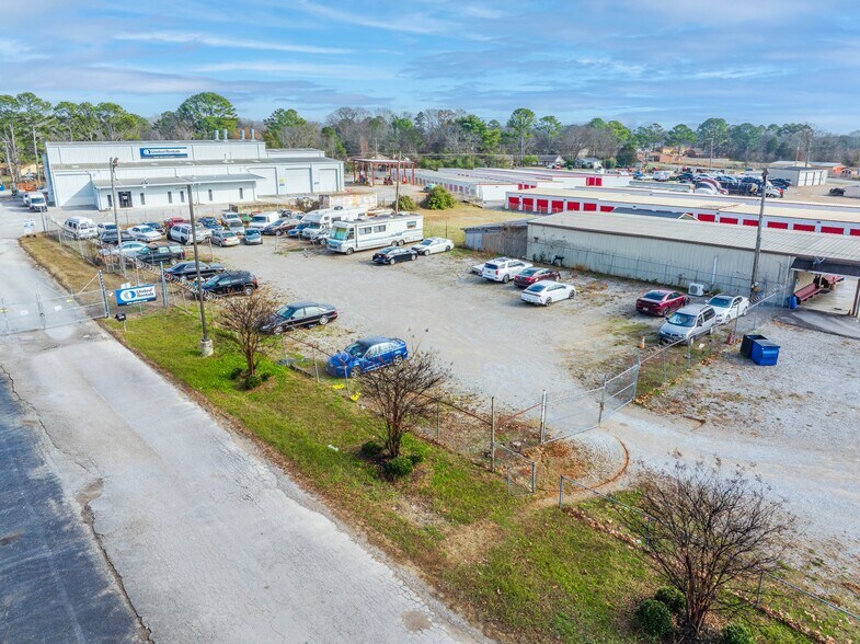 More Photos Of 2828 Jordan Ln NW, Huntsville Auto Repair For Sale