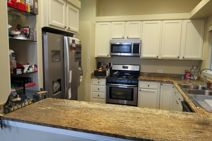 More Photos Of 815 S Bell Ave, Chicago Multifamily For Sale