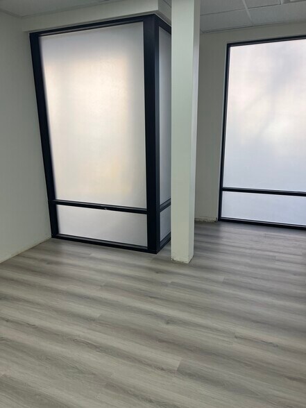 More Photos Of 5925 W Wigwam Ave, Las Vegas Warehouse For Sale