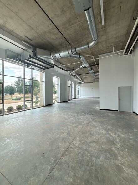 More Photos Of 1401 NE John Deshields Blvd, Bentonville Apartments For Lease