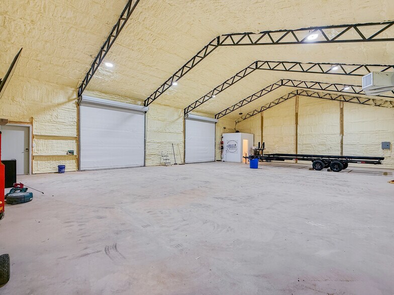 More Photos Of 20099 Sherman Rd, Northport Industrial For Lease