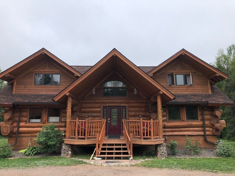 More Photos Of 465 Westover Rd, Two Harbors Specialty For Sale