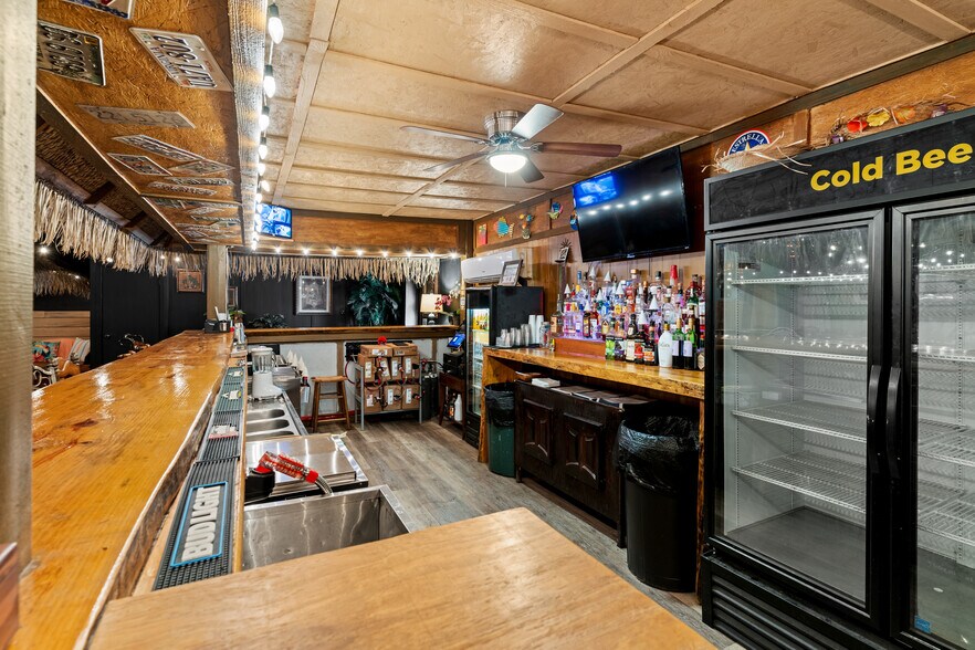 More Photos Of 161 Vfw Pky, Jacksons Gap Restaurant For Sale