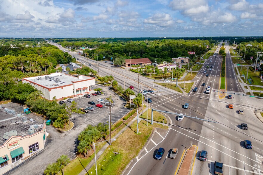 More Photos Of 13991 N Cleveland Ave, North Fort Myers Drugstore For Lease
