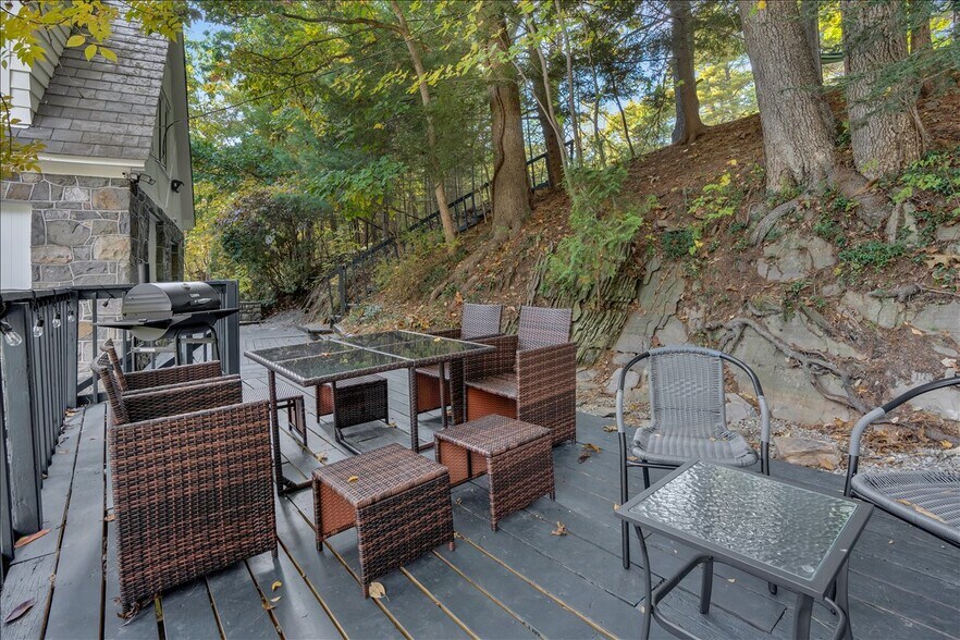 More Photos Of 5951 Milford Rd, East Stroudsburg Specialty For Sale