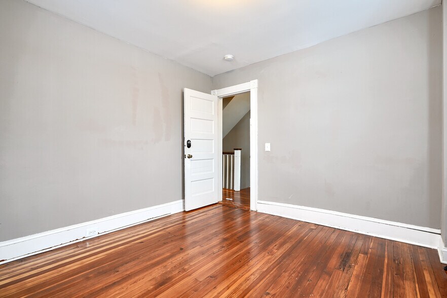 More Photos Of 16-18 Sudbrook Ln, Pikesville Office Residential For Sale