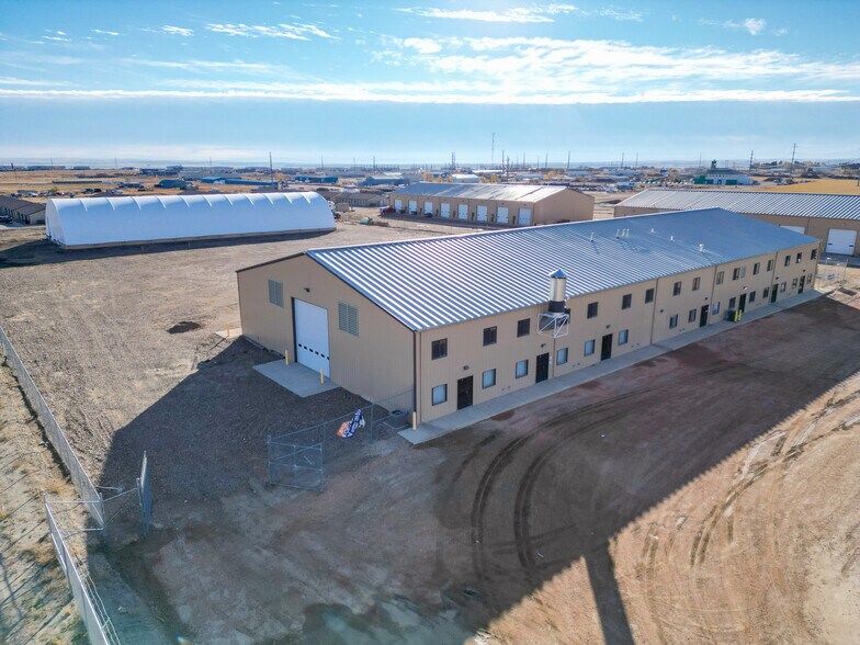 More Photos Of 5066 Owan Industrial Park Dr, Williston Warehouse For Lease