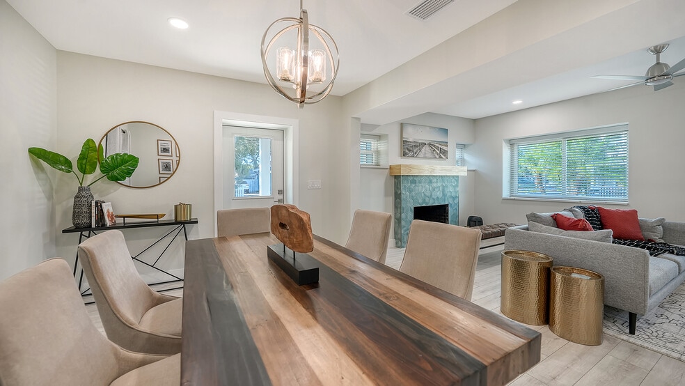 More Photos Of 1901 & 1905 Morrill St, Sarasota Apartments For Sale