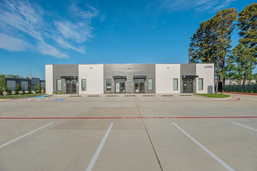 Primary Photo Of 17985 Shaw Rd, Cypress Unknown For Lease