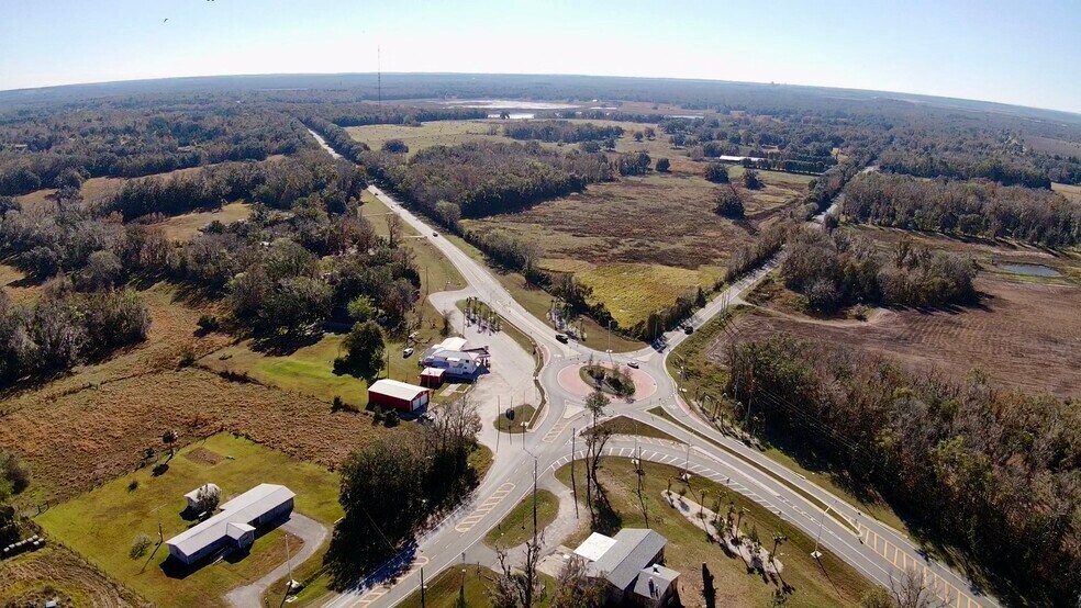 More Photos Of 15738 Ponce De Leon Blvd, Brooksville General Retail For Sale