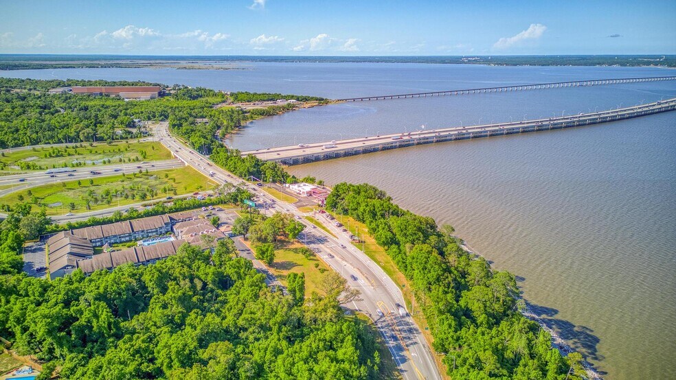 More Photos Of 7599 Scenic Hwy, Pensacola Land For Sale