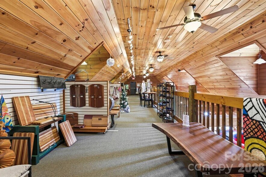 More Photos Of 10932 Rosman Hwy, Lake Toxaway Freestanding For Sale