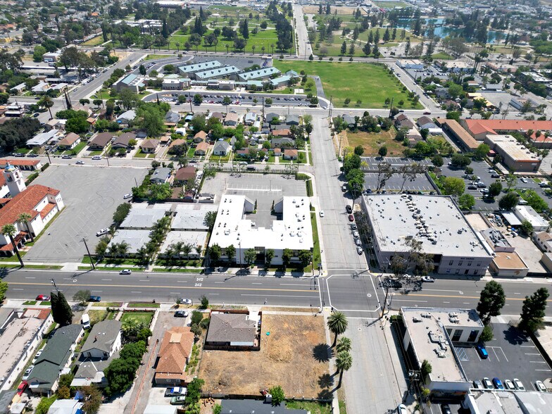 More Photos Of 715 N Arrowhead Ave, San Bernardino Coworking Space