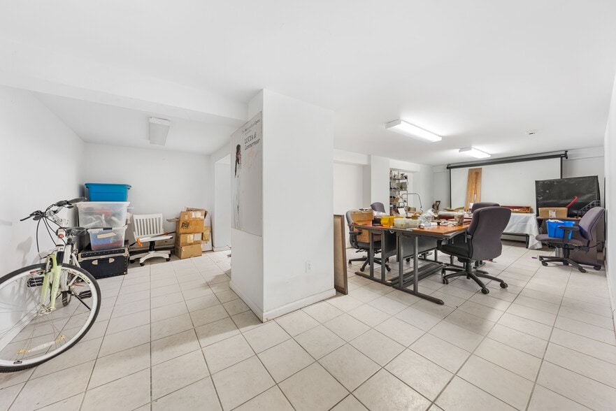 More Photos Of 4407-4411 Park Ave, Union City Loft Creative Space For Sale