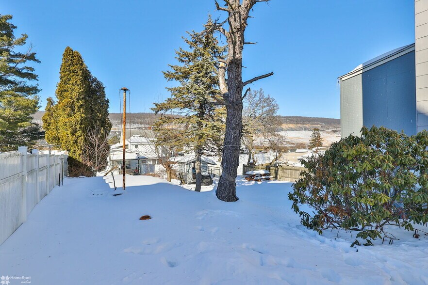 More Photos Of 115 E Ruddle St, Coaldale Multifamily For Sale