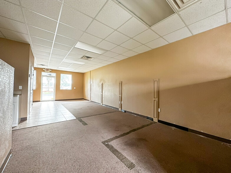 More Photos Of 2385 EF Griffin Rd, Bartow Office For Lease