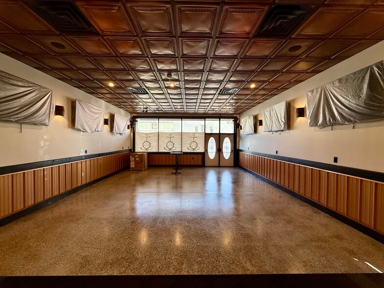 More Photos Of 115 N Mecklenburg Ave, South Hill Restaurant For Sale