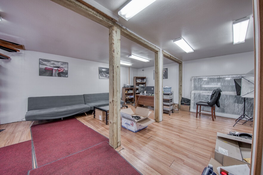 More Photos Of 1080 3rd Ave, North Versailles Warehouse For Sale
