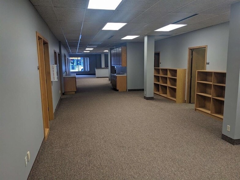 More Photos Of 12 Main St S, Minot Loft Creative Space For Lease