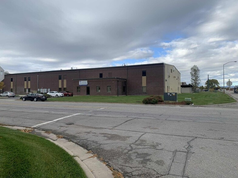 More Photos Of 2533-2541 Rulon White Blvd, Ogden Manufacturing For Lease