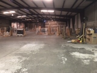 More Photos Of 5017 N Coolidge Dr, Tampa Warehouse For Lease