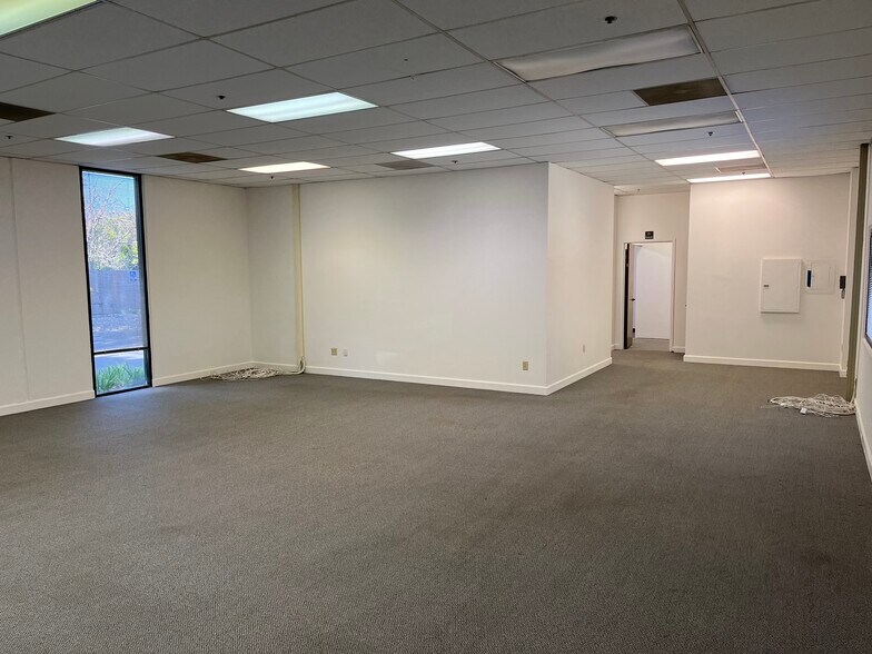 More Photos Of 958 San Leandro Ave, Mountain View Research And Development For Lease