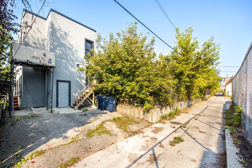 More Photos Of 603 Keele St, Toronto Storefront Retail Residential For Lease