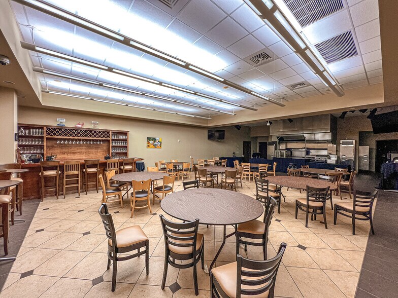 More Photos Of 17420 Highway 190 E, Hammond Showroom For Lease