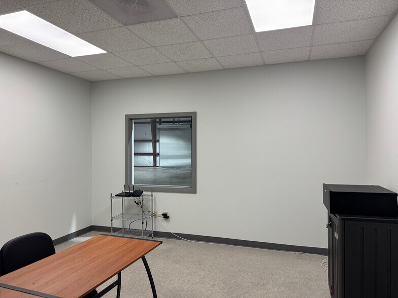 More Photos Of 628 Industrial Park Rd, Roberta Industrial For Lease