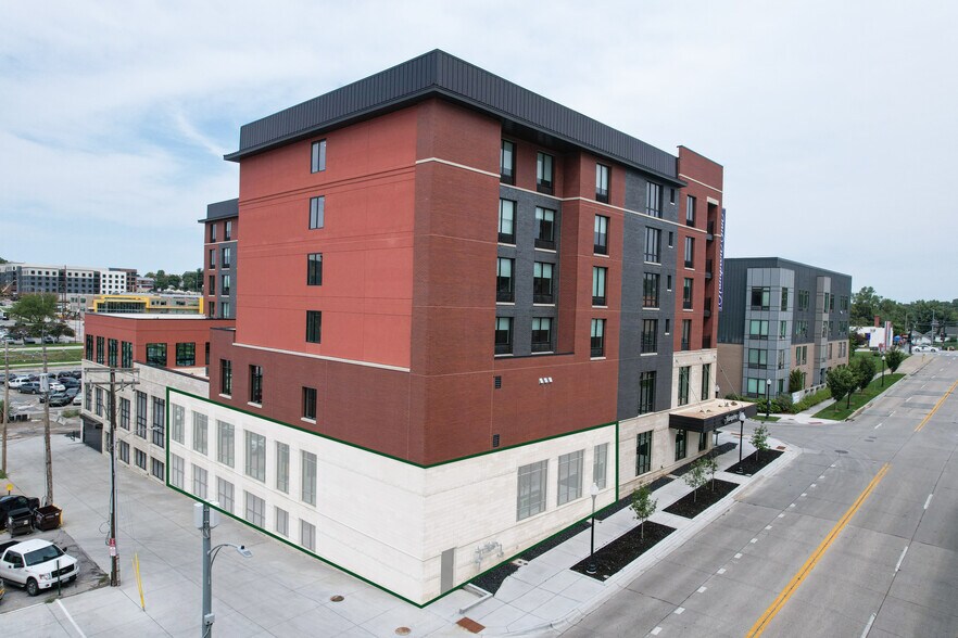 More Photos Of 4409 Douglas St, Omaha Hotel For Lease