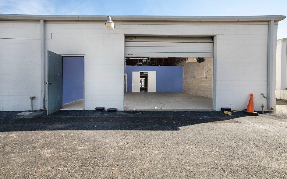 More Photos Of 3215-3235 S Southwest Loop 323, Tyler Unknown For Sale