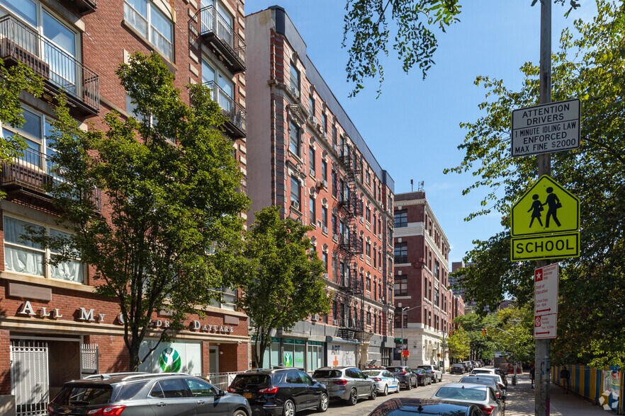 More Photos Of 198 Rivington St, New York Apartments For Lease