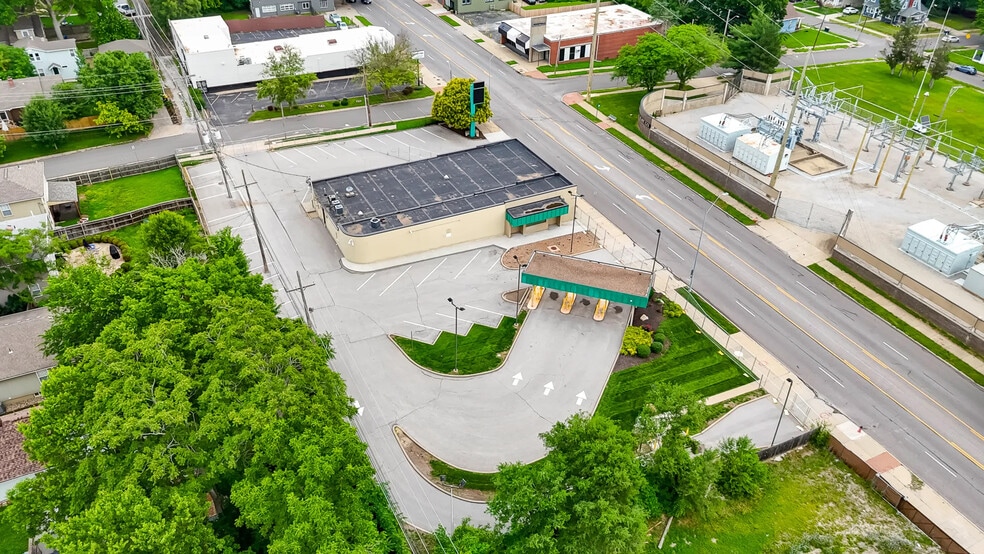 More Photos Of 6100 Troost Ave, Kansas City Storefront Retail Office For Sale