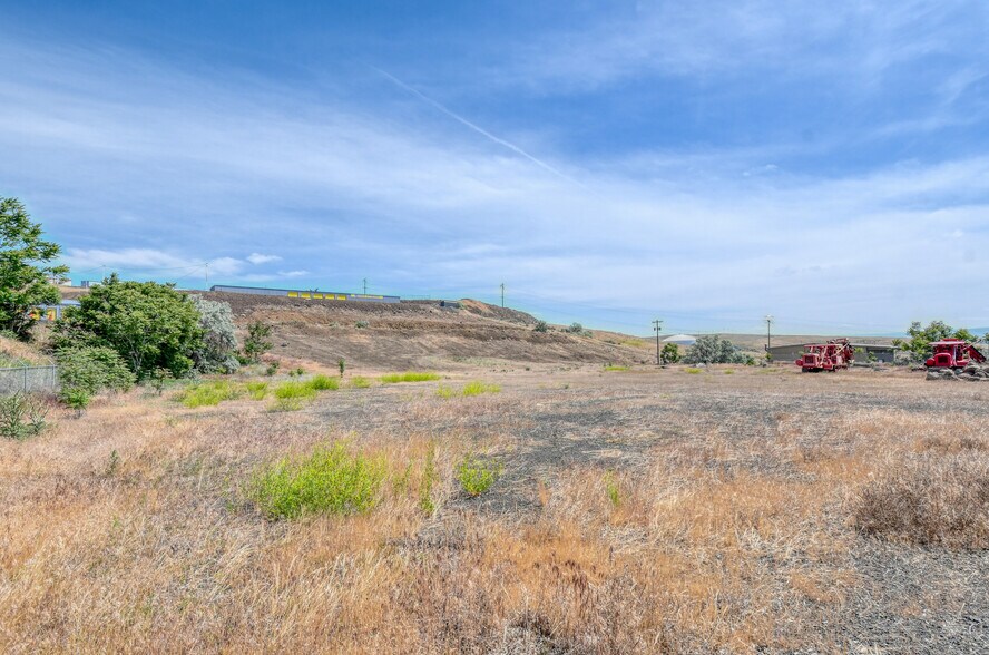 More Photos Of 1150 Airport Road rd, Pendleton Land For Sale