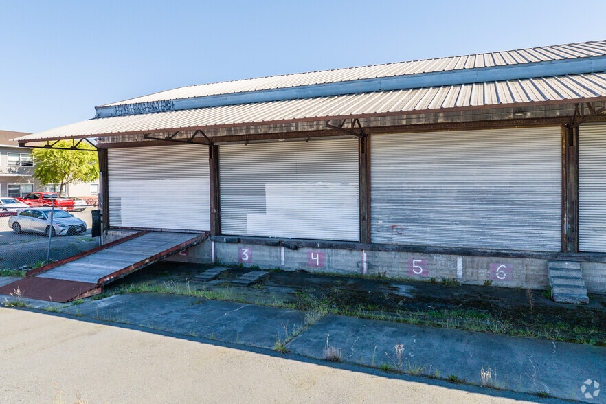 More Photos Of 625 24th St, San Francisco Warehouse For Lease