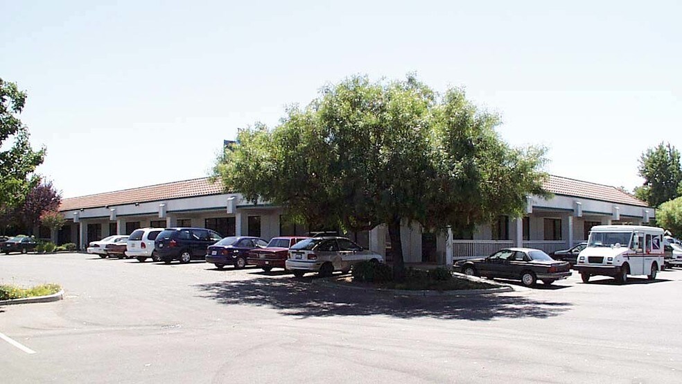 More Photos Of 2701 E Hammer Ln, Stockton Medical For Lease