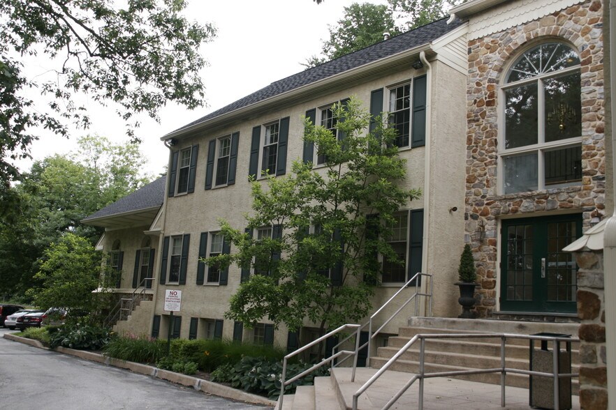 More Photos Of 1301 Lancaster Ave, Berwyn Office For Lease