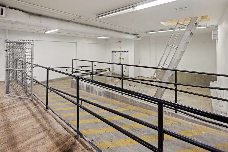 More Photos Of 2700 N Broadway, Los Angeles Freestanding For Sale