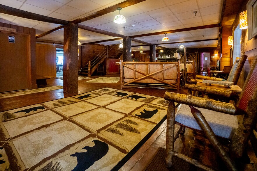 More Photos Of 709 Route 4, Killington Hotel For Sale