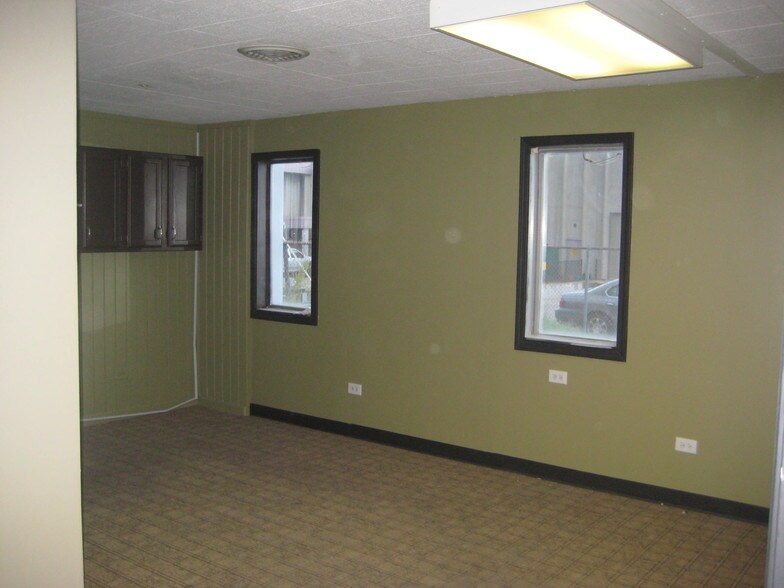 More Photos Of 1241 S Lipan St, Denver Warehouse For Sale