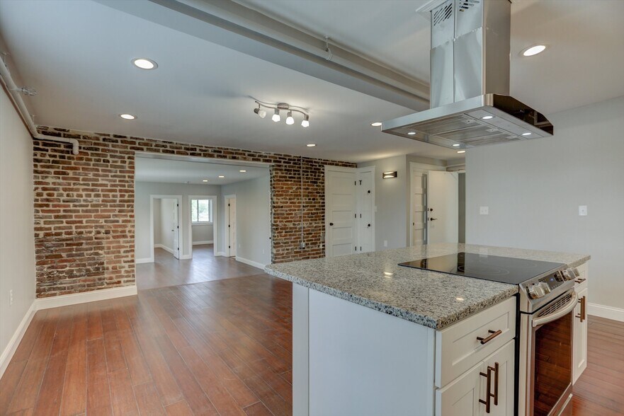 More Photos Of 218 W Main St, Urbana Office For Sale